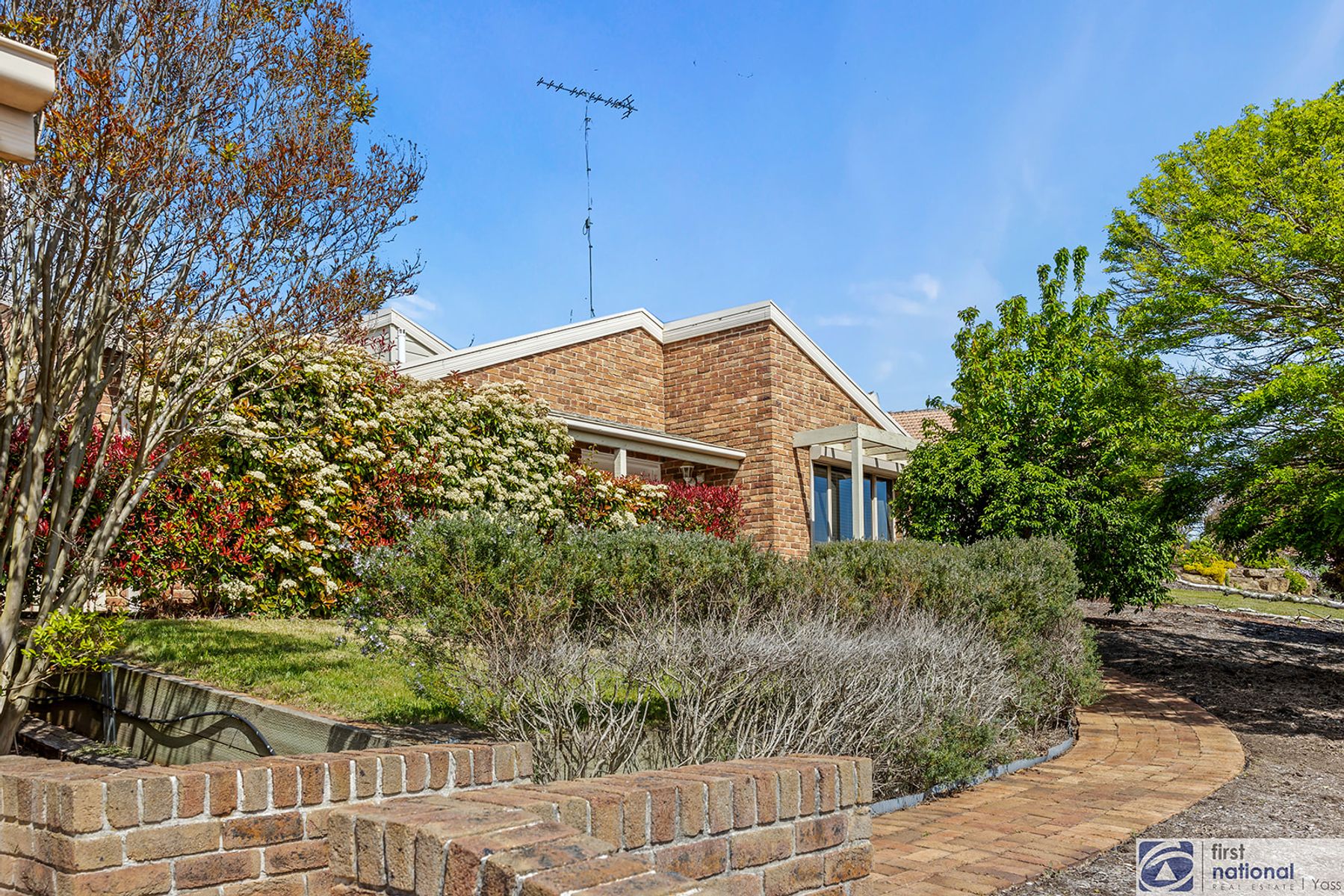 6 Merriman Drive, Yass NSW 2582, Yass - Image 1