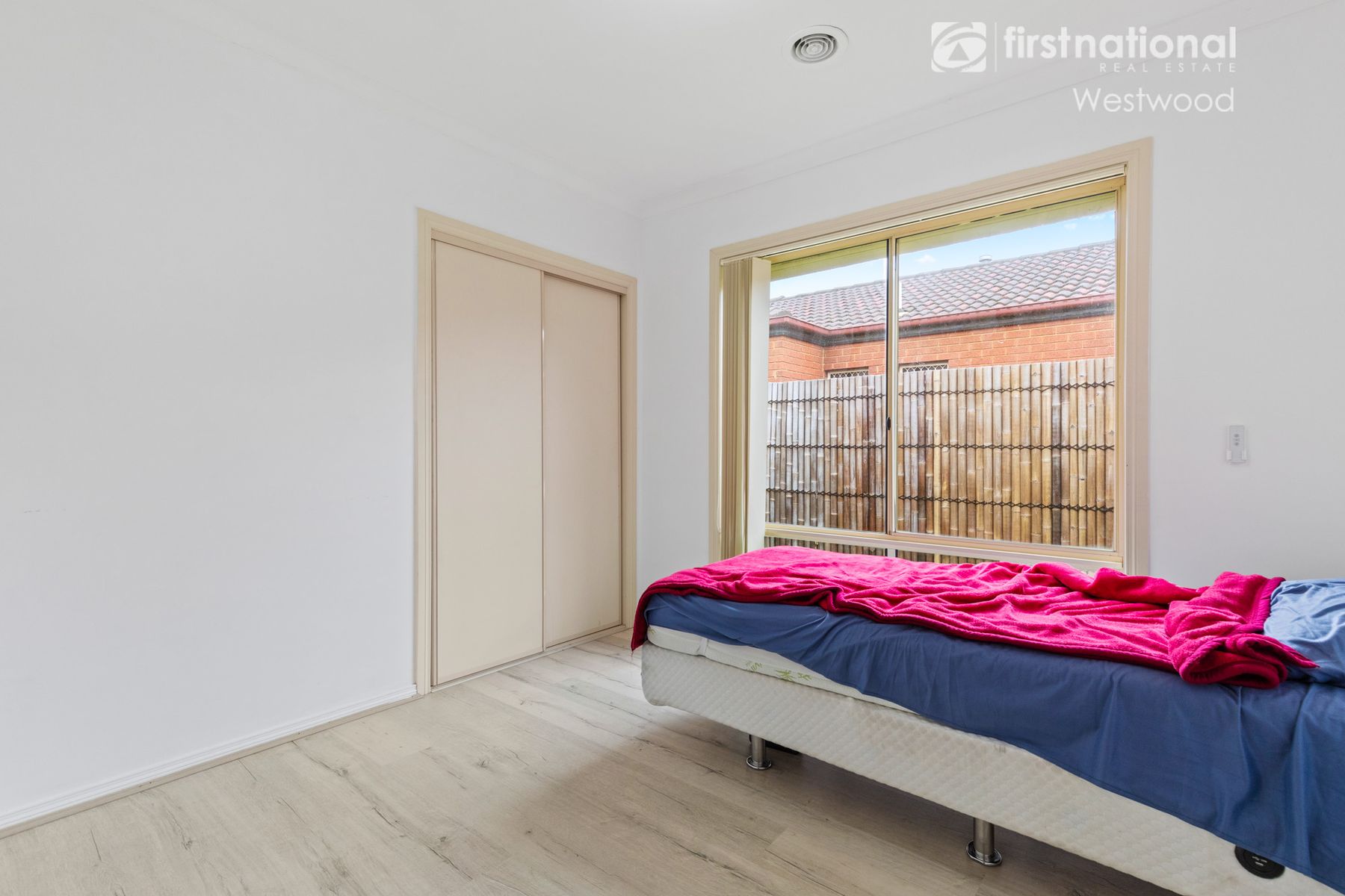 15 Everwin Drive, Werribee VIC 3030, Werribee - Thumbnail 5