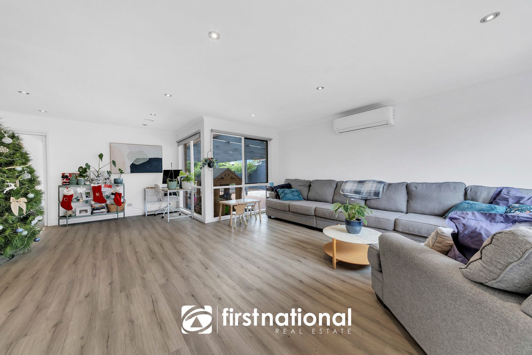 5 Ireland Avenue, Narre Warren VIC 3805, Narre Warren - Thumbnail 2