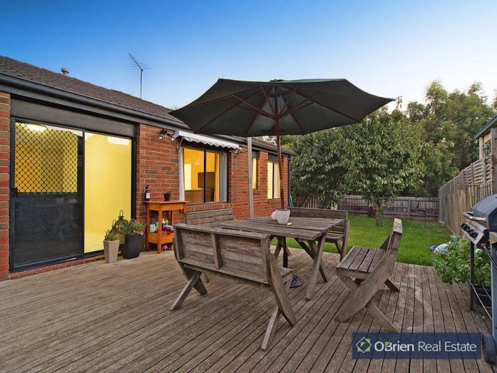 27 Sandalwood Drive, Narre Warren, VIC 3805, Narre Warren - Thumbnail 5