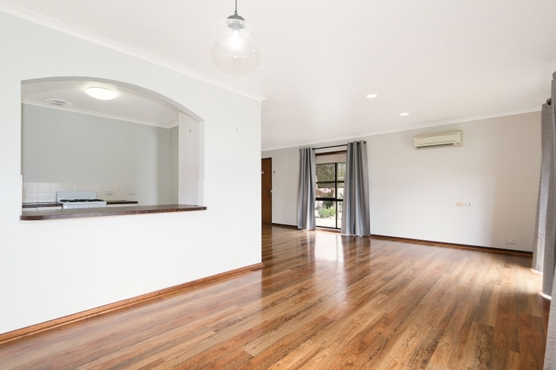 1/2 Rosanna Court, West Wodonga VIC 3690, West Wodonga - Thumbnail 2