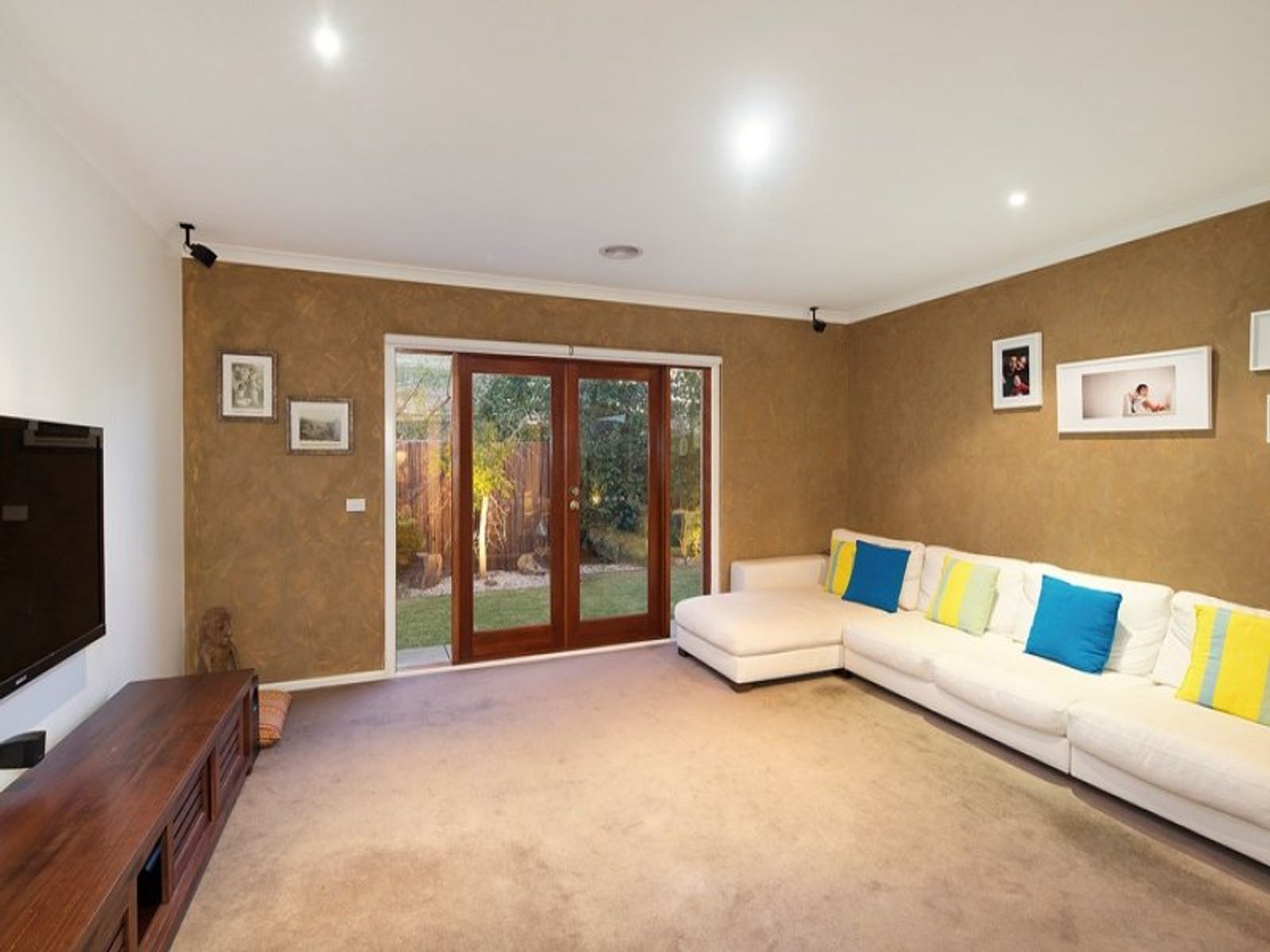 18 Binglebay Avenue, Waterways, VIC 3195, Waterways - Thumbnail 5