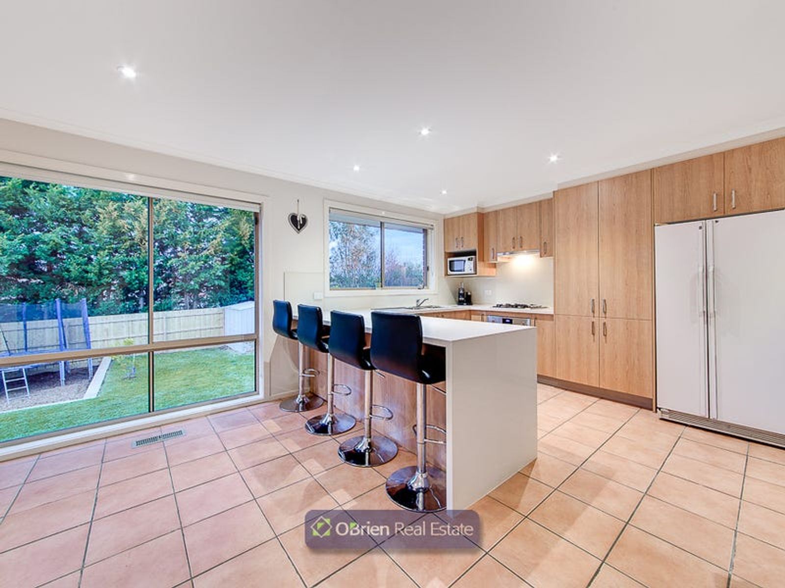3 Kassan Gardens, Endeavour Hills, VIC 3802, Endeavour Hills - Thumbnail 3