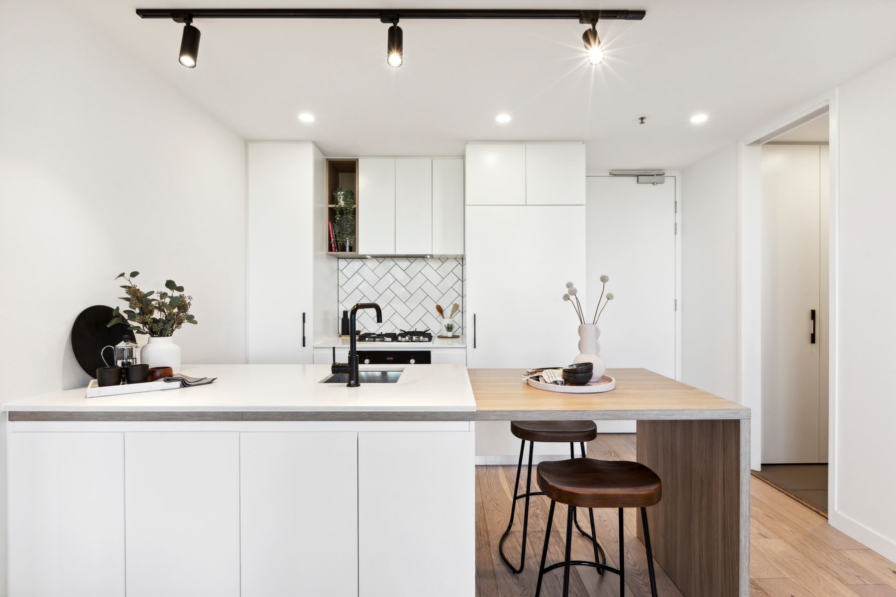 020 Open2view ID949905 305 125 Francis Street  Yarraville