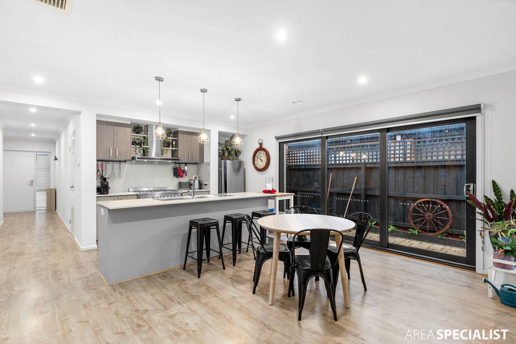29 Allunga Way, Werribee, VIC 3030, Werribee - Thumbnail 8