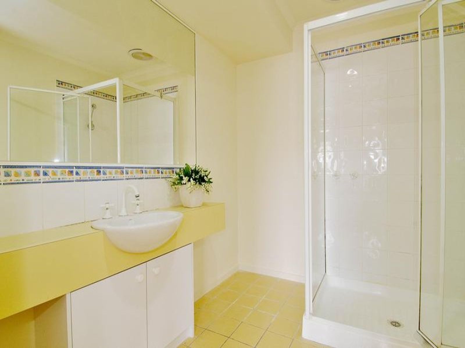 2 Holsten Lane North, Kensington, VIC 3031, Kensington - Thumbnail 8