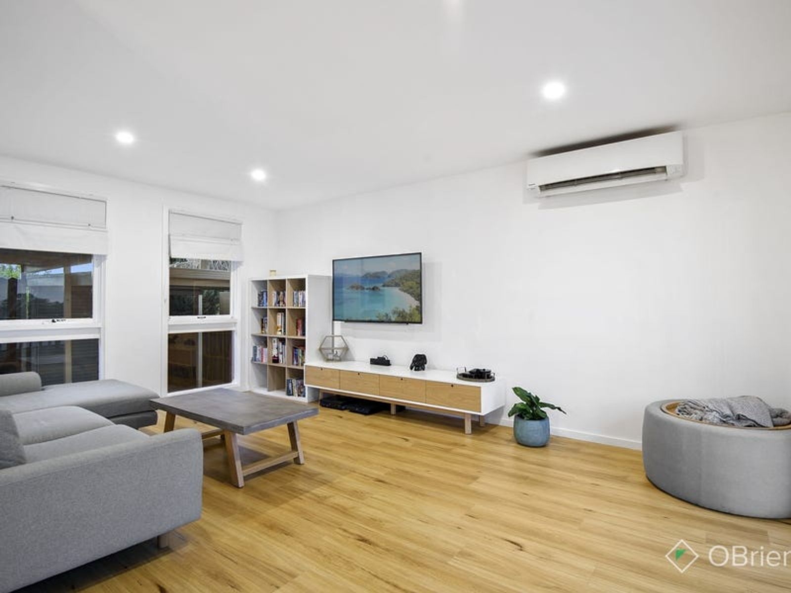 69 Aldridge Street, Endeavour Hills, VIC 3802, Endeavour Hills - Thumbnail 4