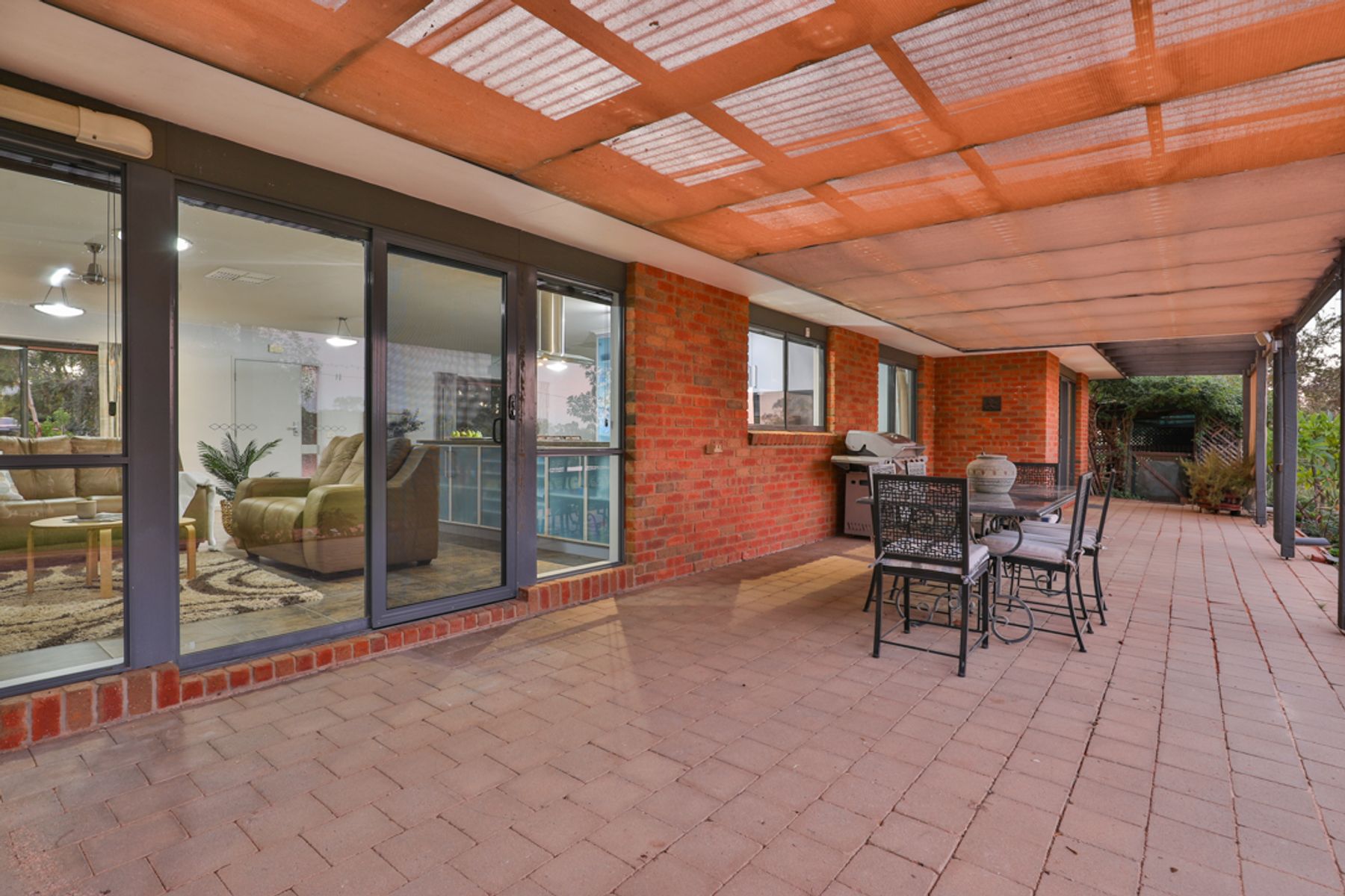 10 Lakeside Drive, Cabarita - Thumbnail 3