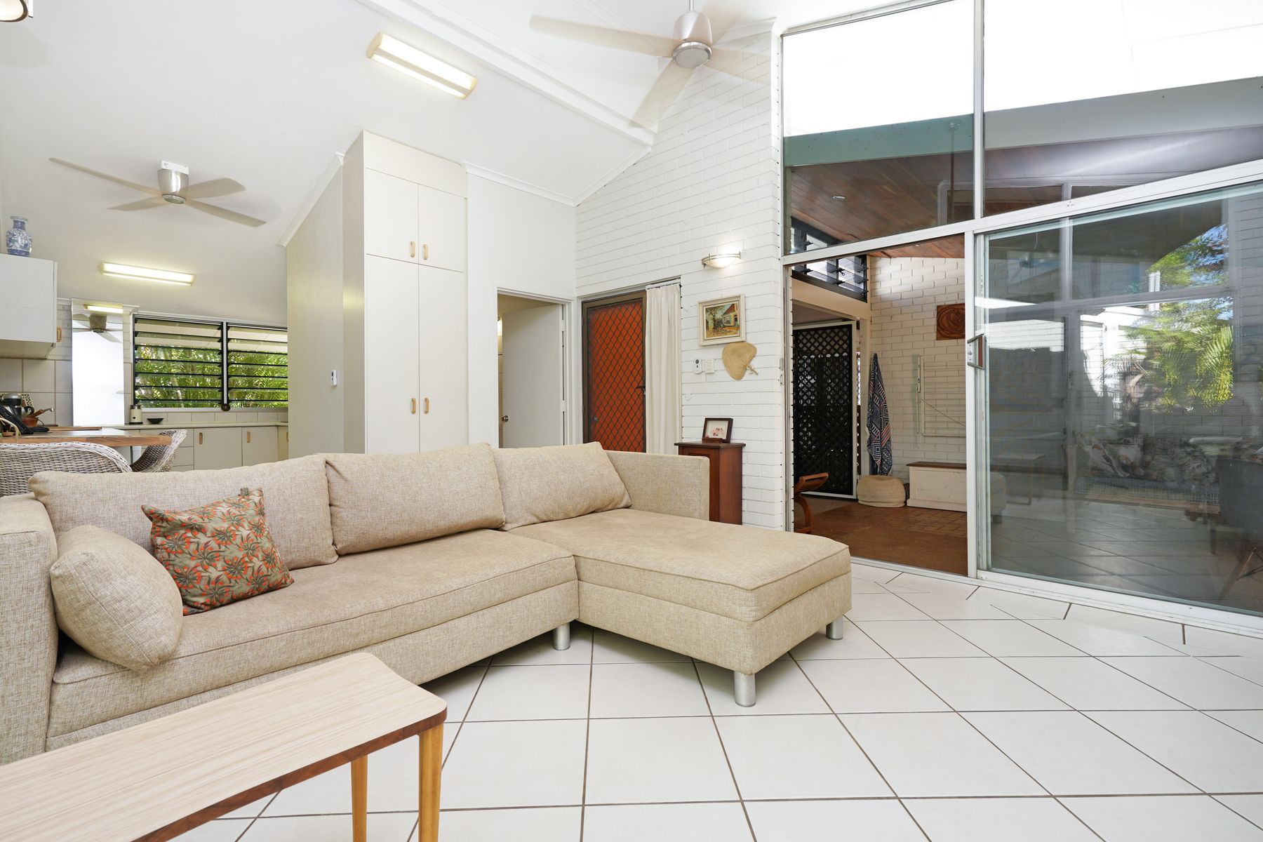 2/3 Martin Crescent, Coconut Grove NT 0810, Coconut Grove - Thumbnail 4