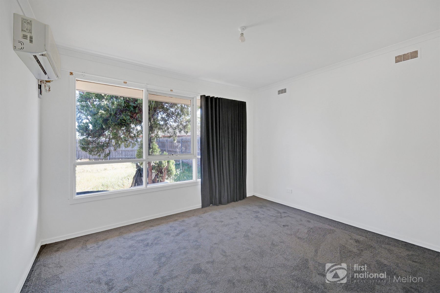 31 McDonald Street, Melton South VIC 3338, Melton South - Thumbnail 7