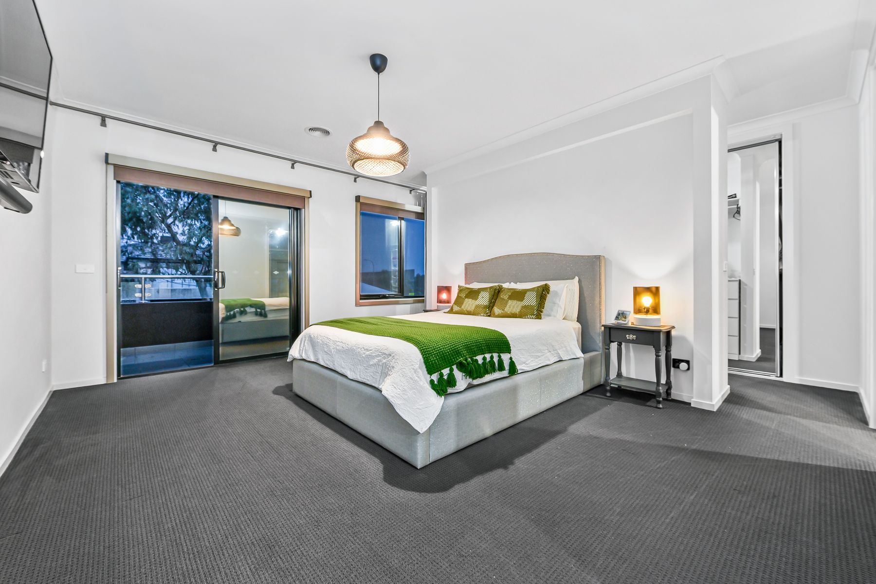 40 Merrin Circuit, Clyde North, VIC 3978, Clyde North - Thumbnail 7