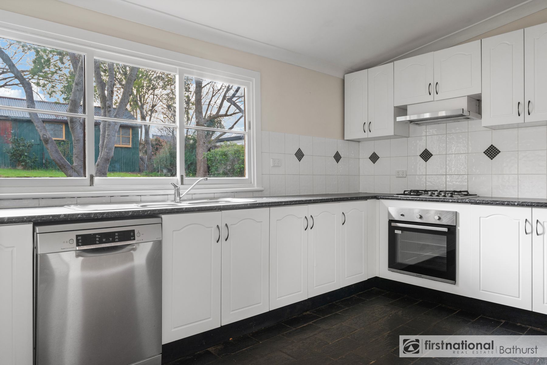 67 Bant Street, South Bathurst NSW 2795, South Bathurst - Thumbnail 2