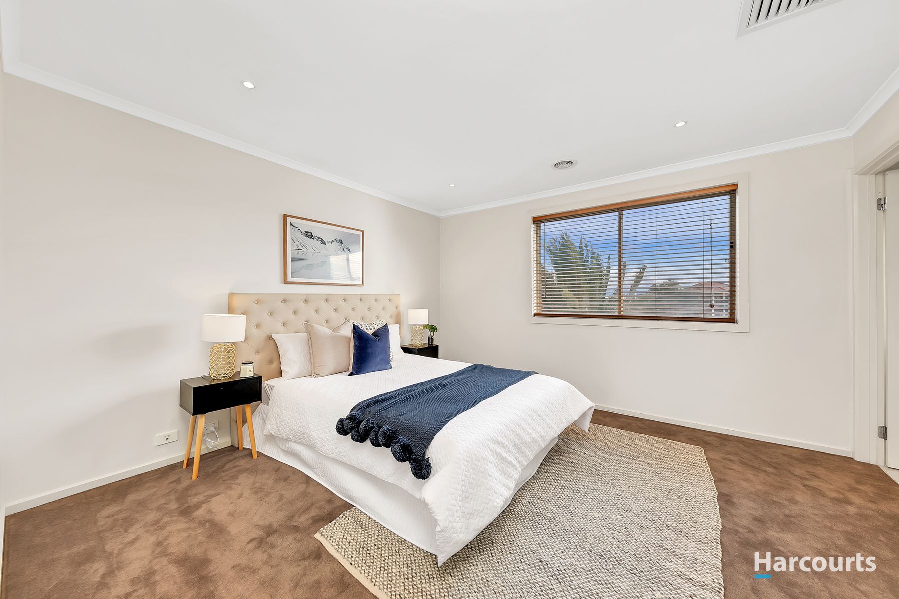 22 Amberlea Circuit, Taylors Hill, VIC 3037, Taylors Hill - Thumbnail 2