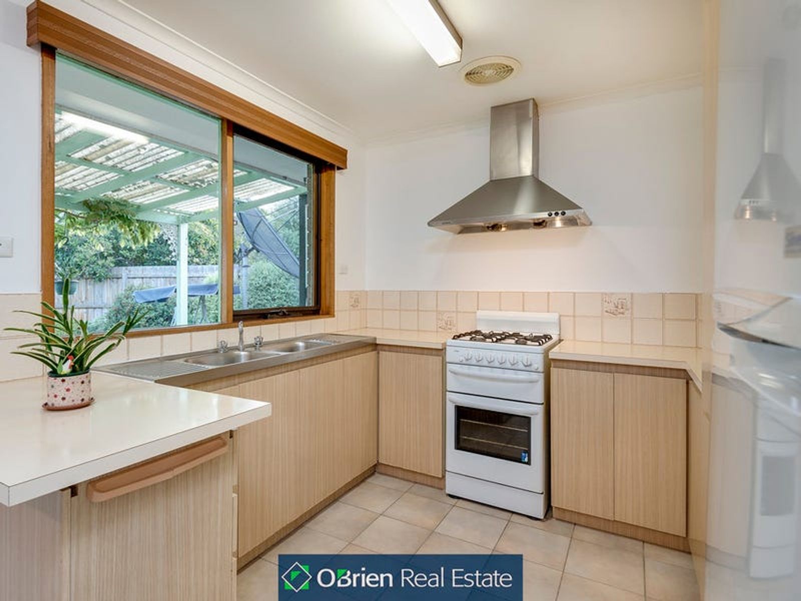 21 Eildon Road, Endeavour Hills, VIC 3802, Endeavour Hills - Thumbnail 2