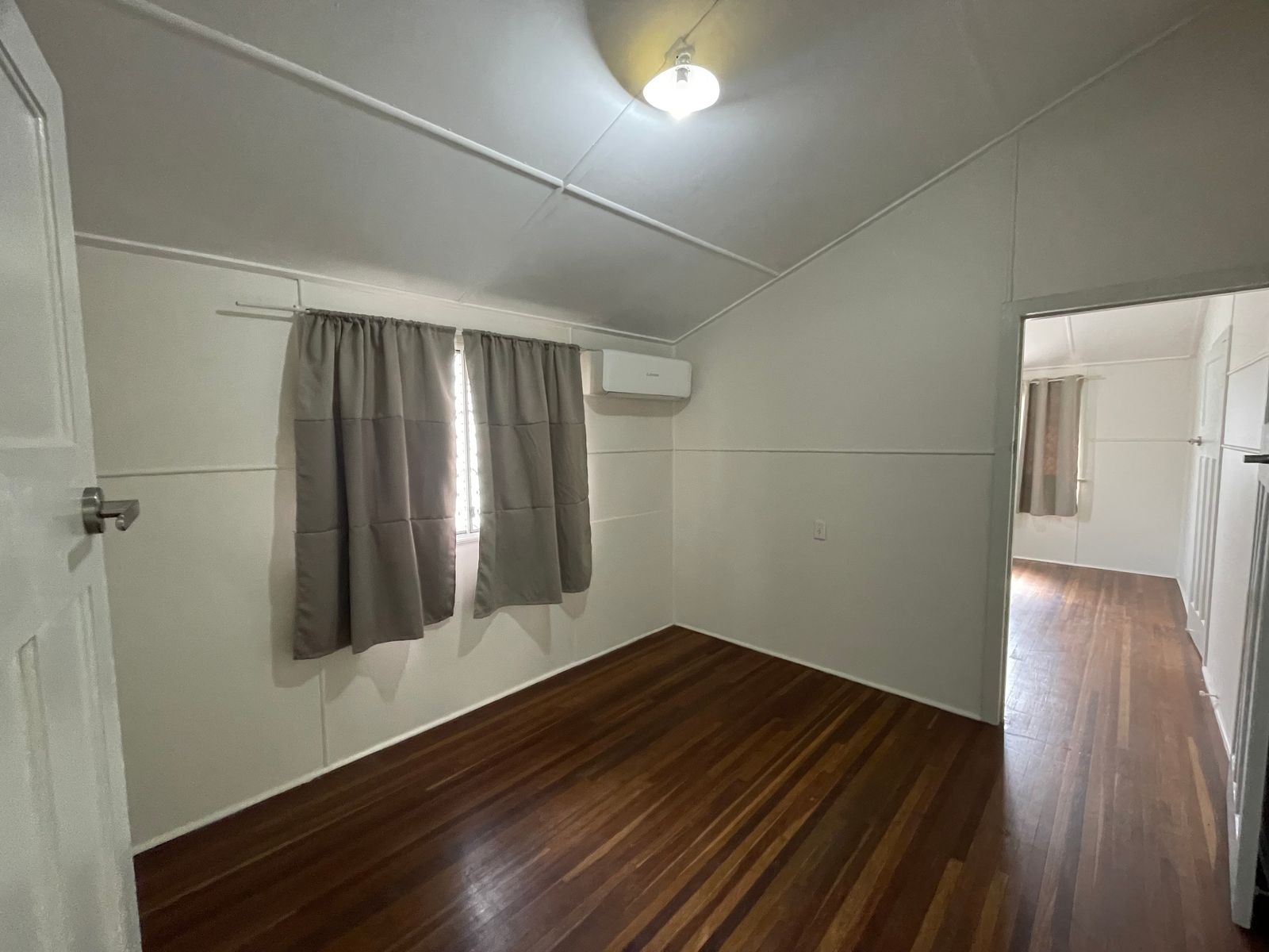 2/275 Shakespeare Street, Mackay QLD 4740, Mackay - Thumbnail 2