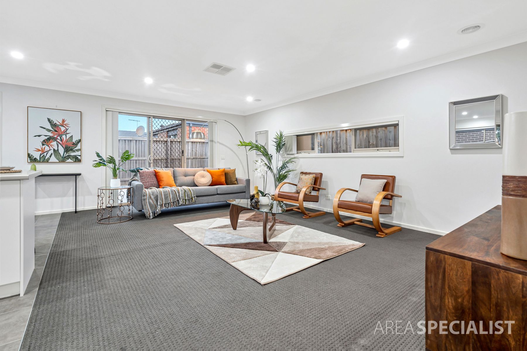 34 Valencia Circuit, Cranbourne, VIC 3977, Cranbourne - Thumbnail 2