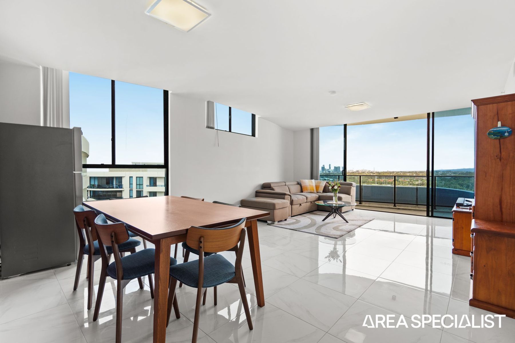 31306/5 Harbour Side Court, Biggera Waters, QLD 4216, Biggera Waters - Thumbnail 3