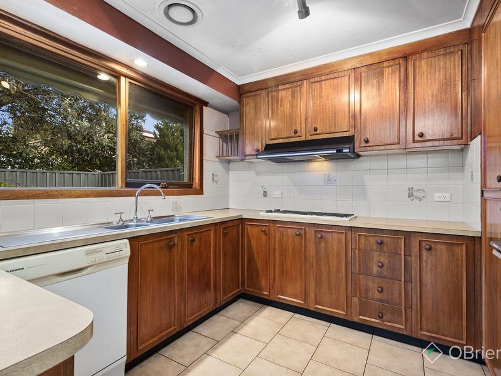 1 Pridham Court, Endeavour Hills, VIC 3802, Endeavour Hills - Thumbnail 3