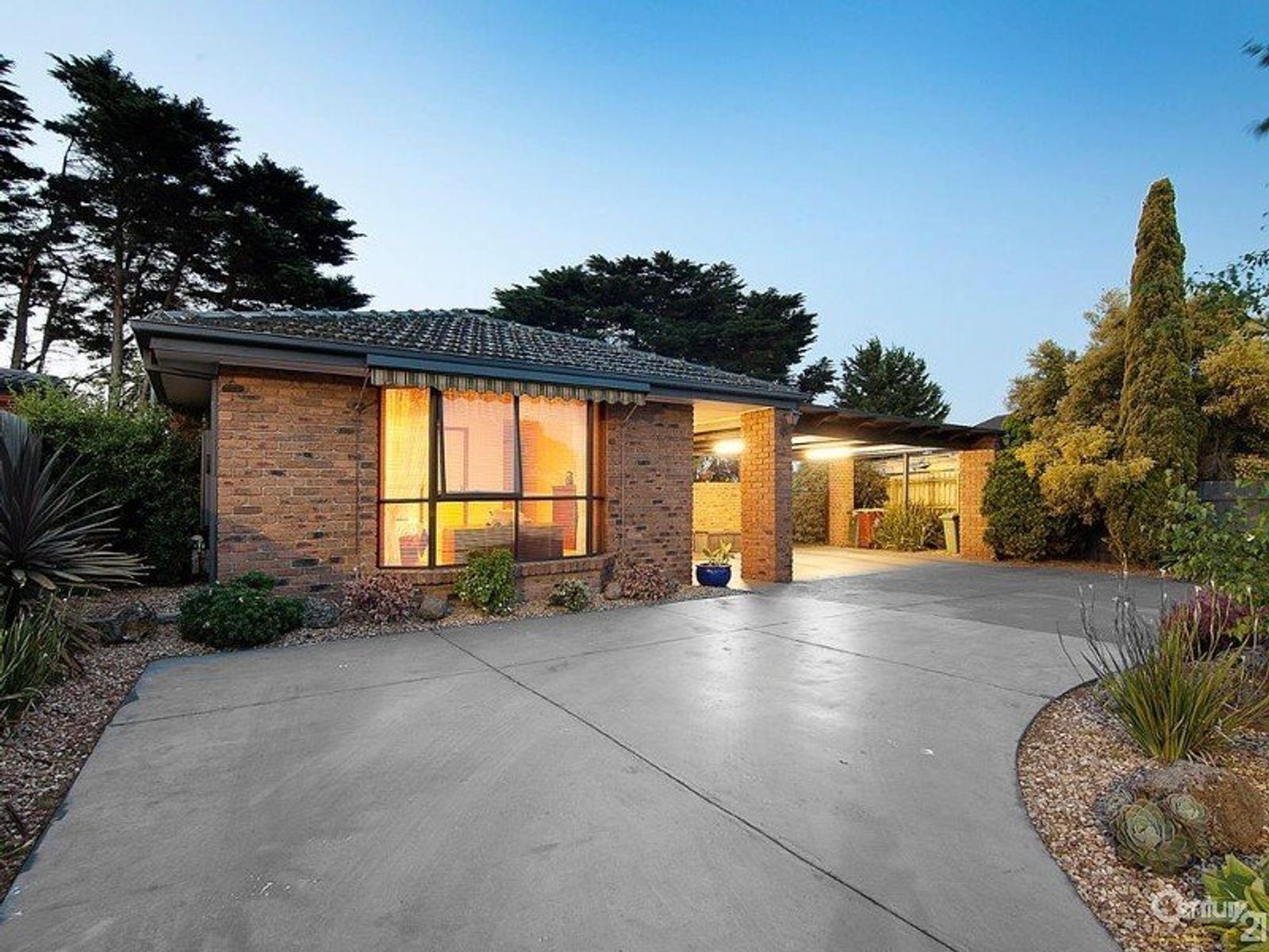 66 Marylyn Place, Cranbourne - Thumbnail 3