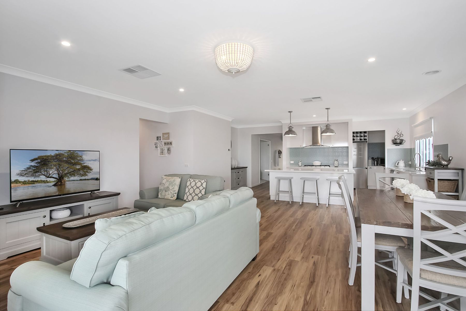 13 Clare Circuit, Thurgoona, NSW 2640, Thurgoona - Thumbnail 5