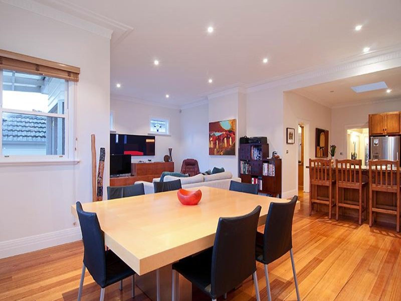 22 Myrnong Crescent, Ascot Vale - Thumbnail 3