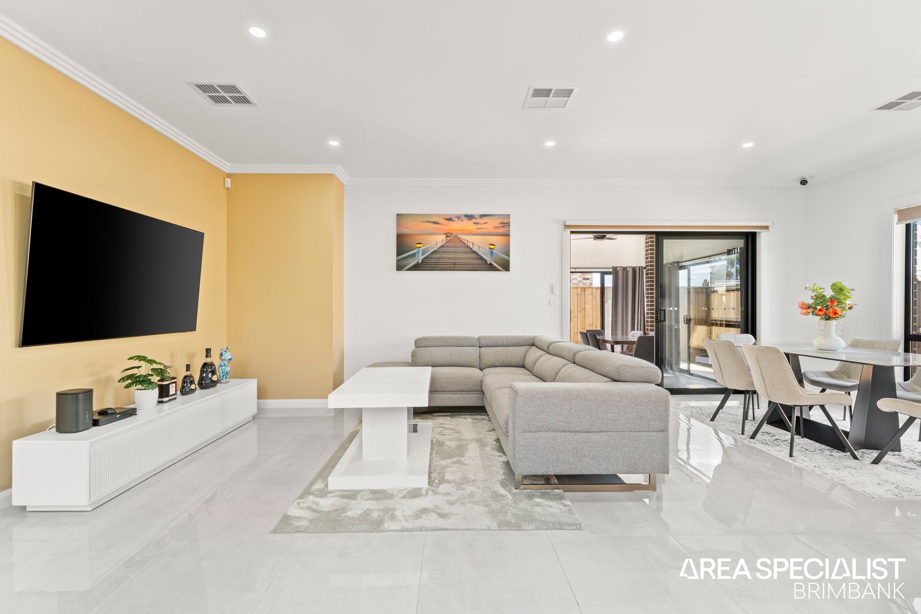 4 Curtin Drive, Deanside, Deanside - Thumbnail 6