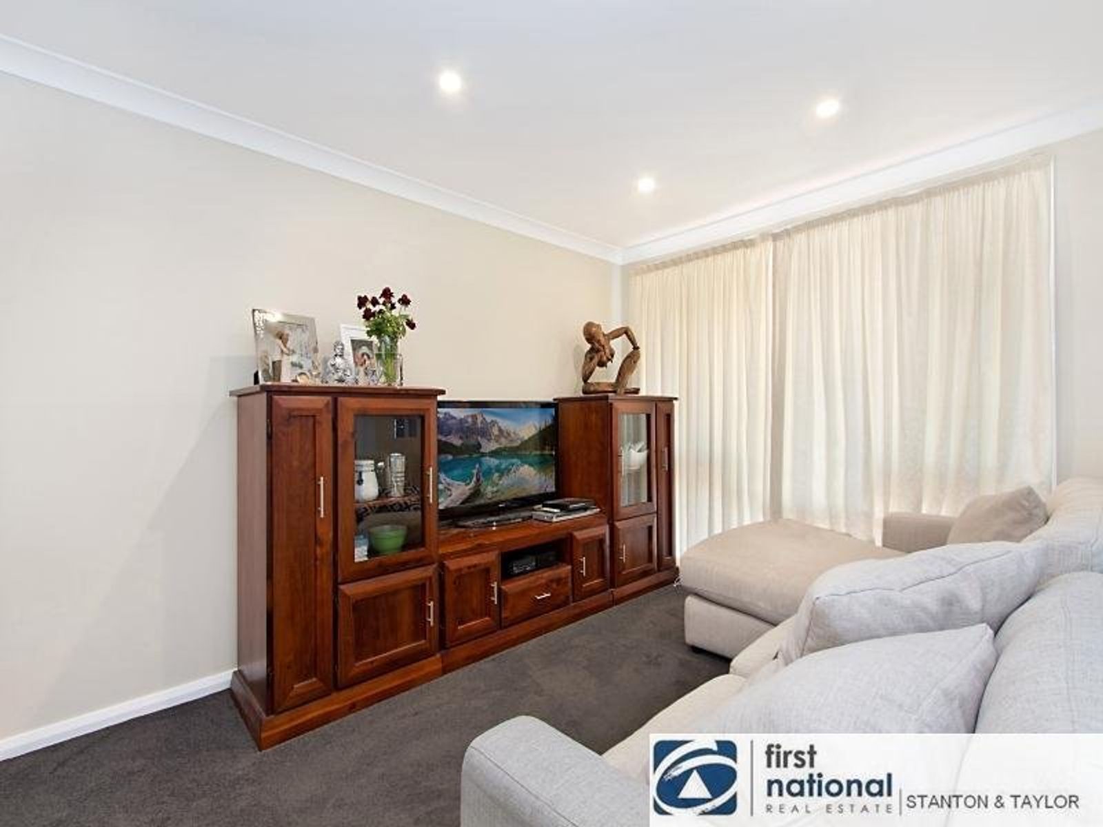 3 Kingsbury Place, Kingswood - Thumbnail 7