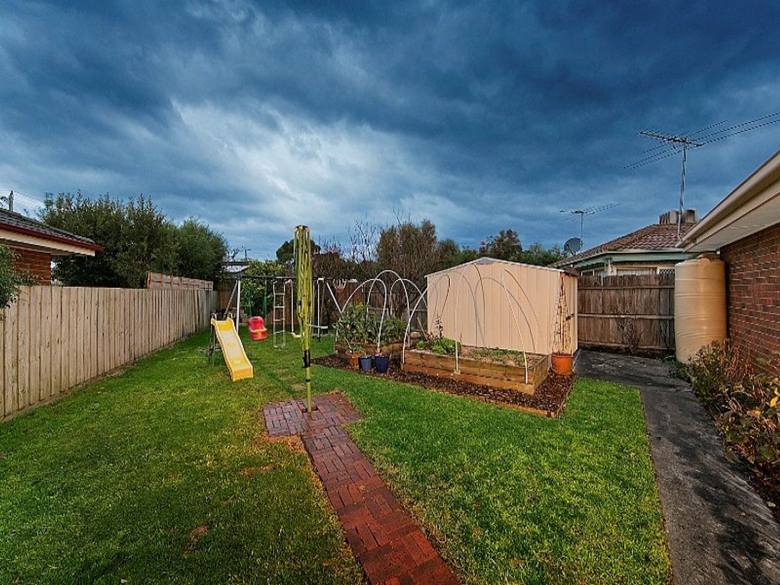 8 Immerset Drive, Chelsea Heights, VIC 3196, Chelsea Heights - Thumbnail 2