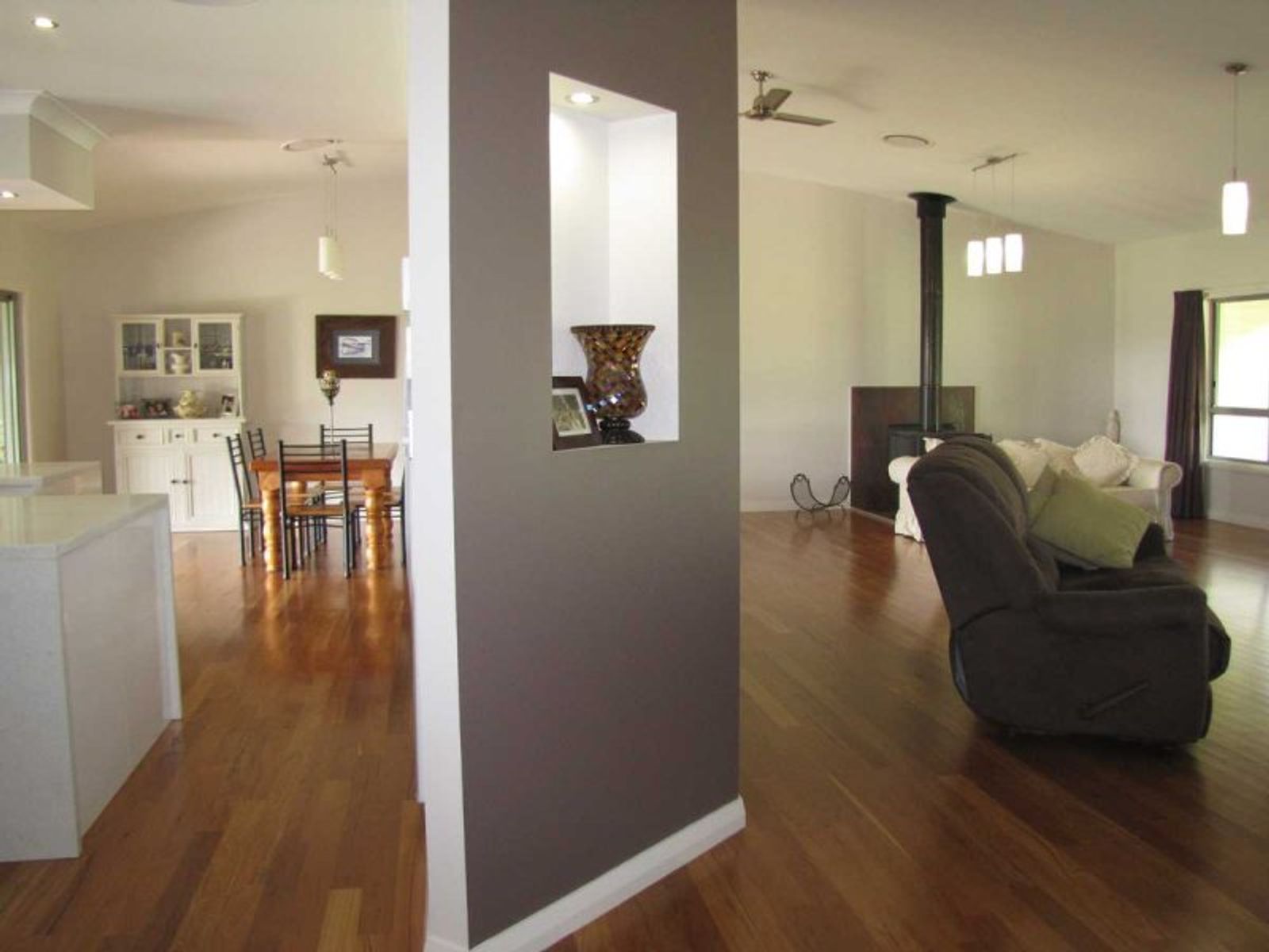 8992 Summerland Way, Leeville - Thumbnail 8