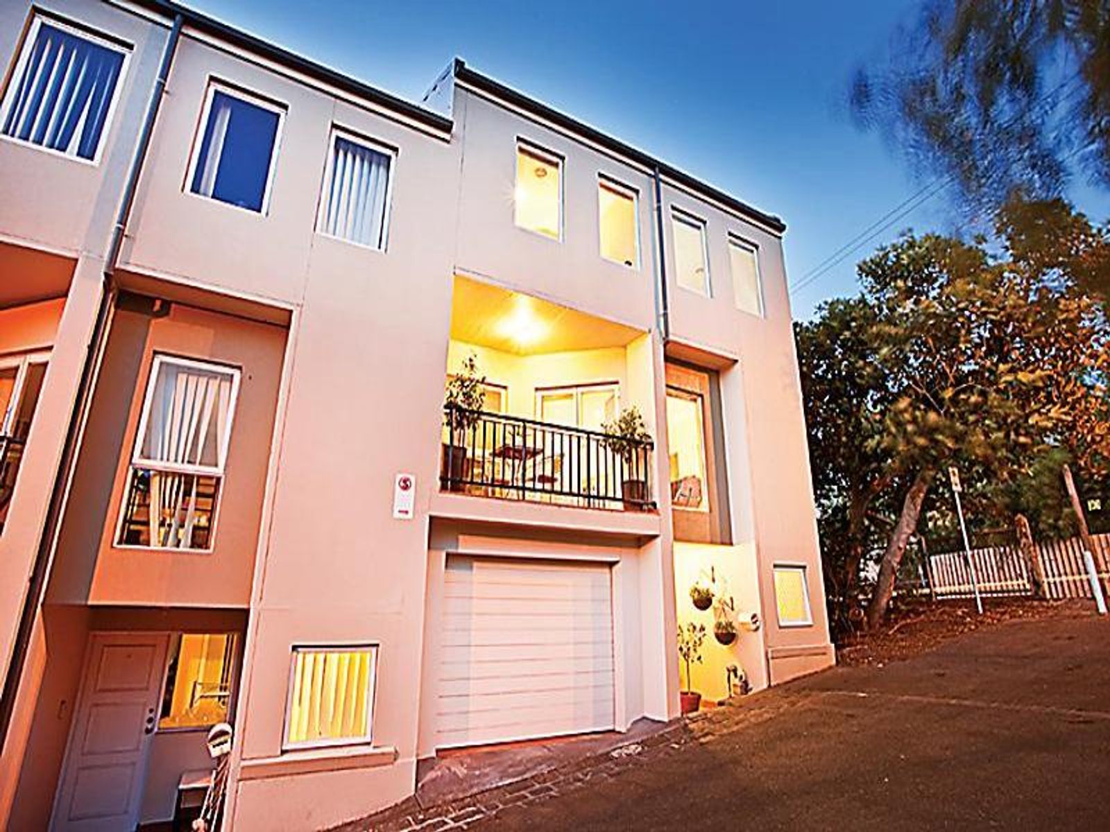 2 Coopers Lane, Kensington, VIC 3031, Kensington - Thumbnail 4