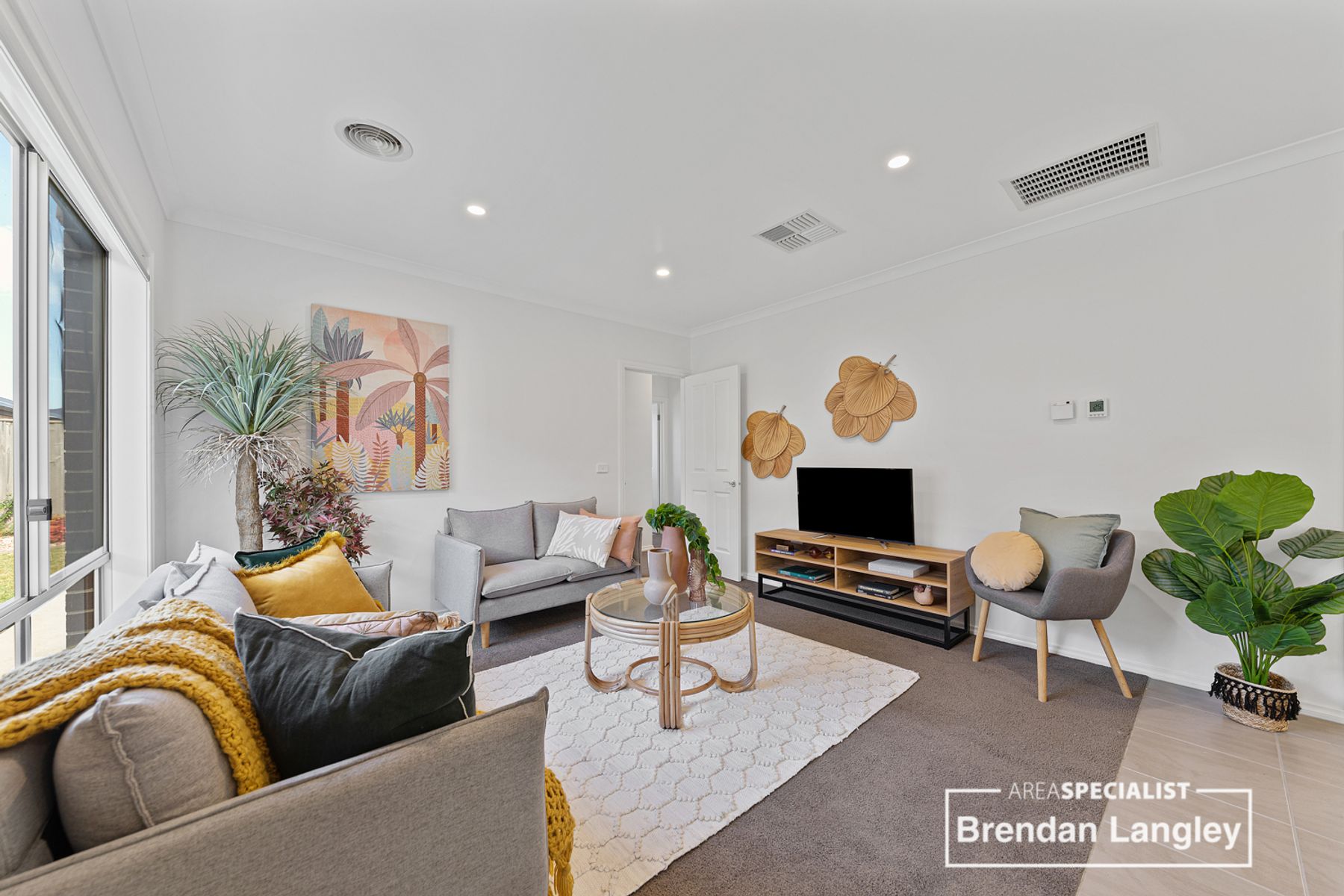 6 Goodison Road, Clyde North, VIC 3978, Clyde North - Thumbnail 6