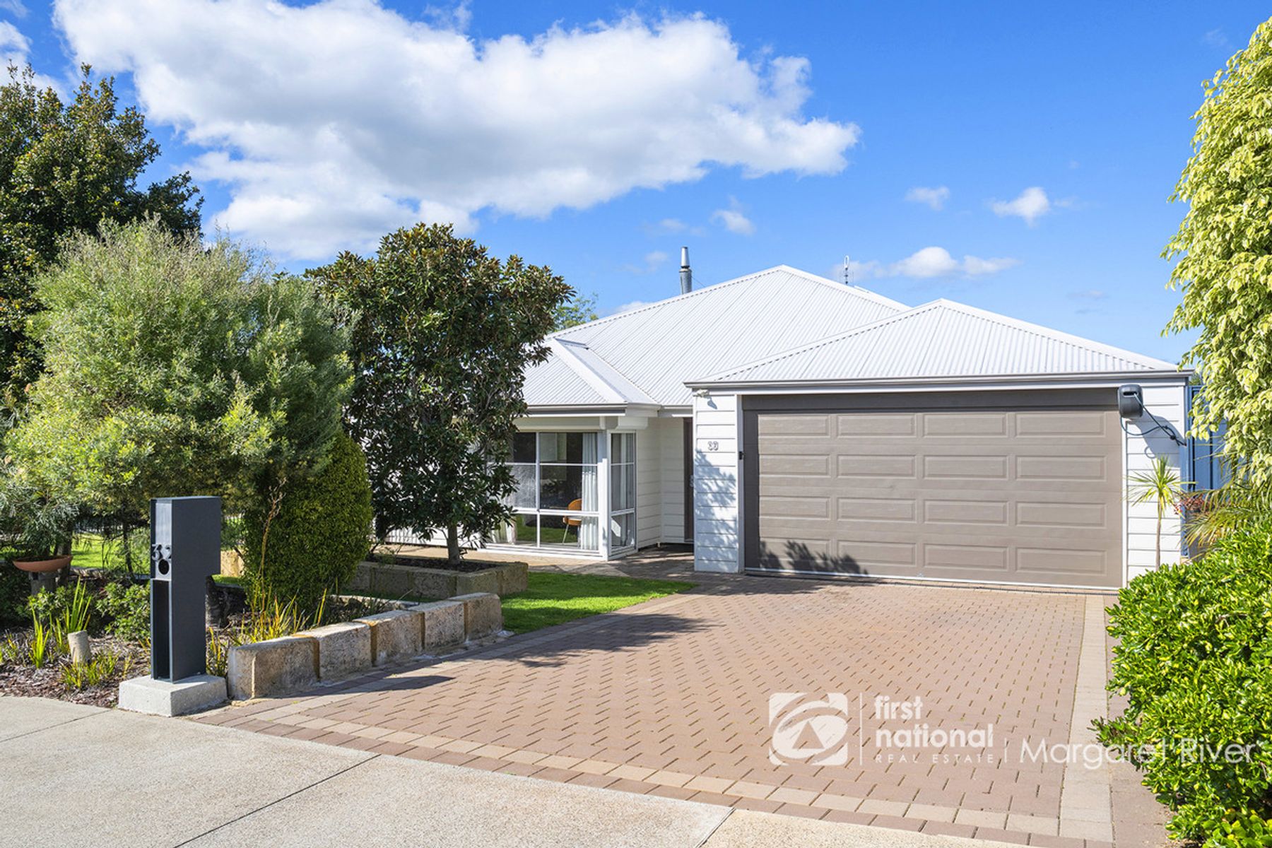 32 Hudsbeth Way, Margaret River, WA 6285, Margaret River - Thumbnail 2