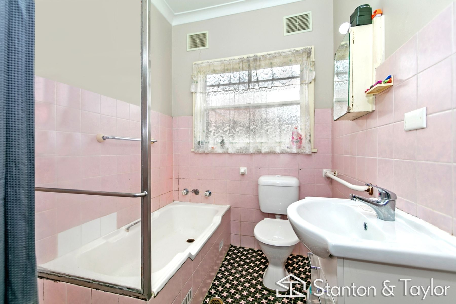 26 Sunshine Avenue, Penrith - Thumbnail 6