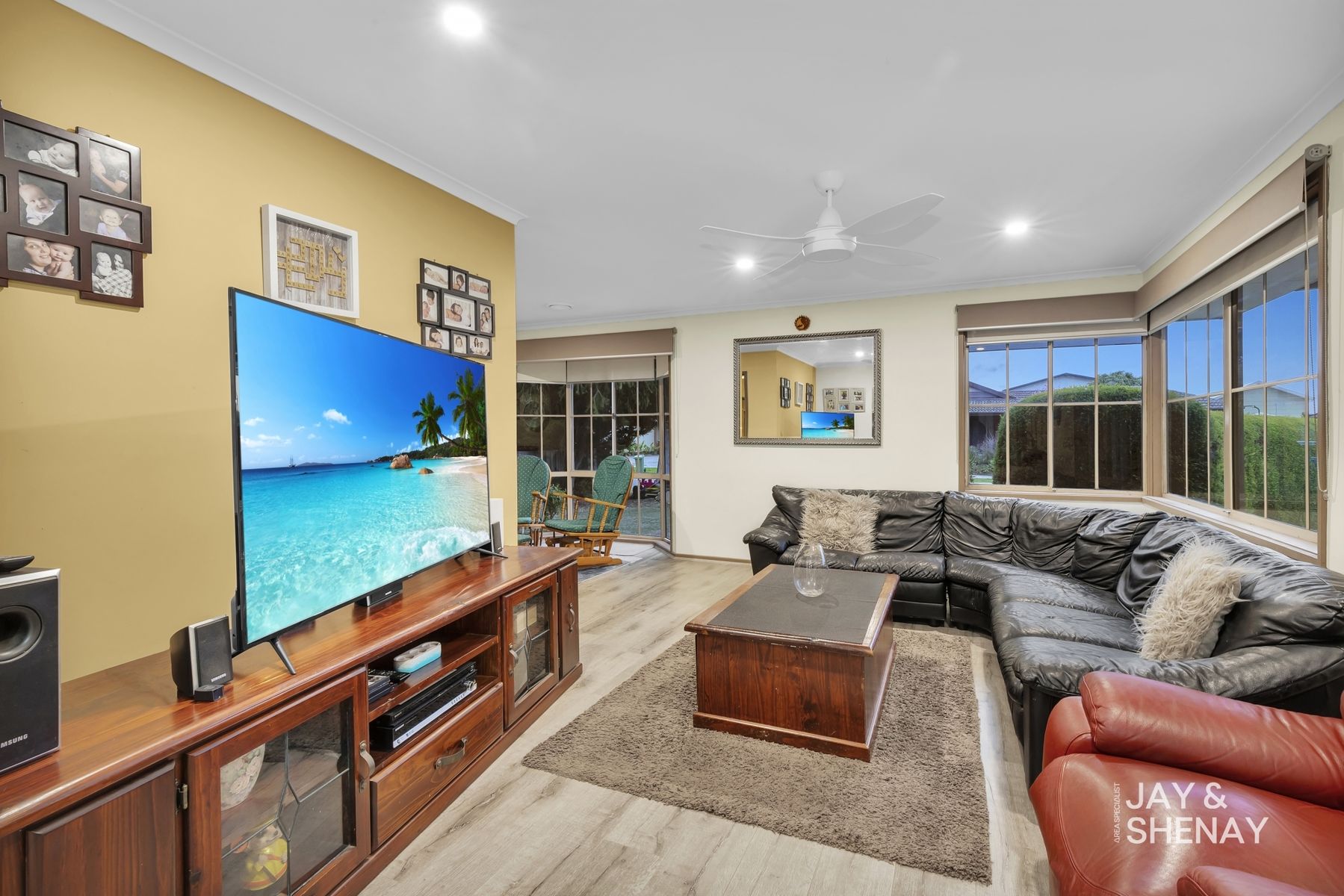 2 Merton Court, Endeavour Hills, VIC 3802, Endeavour Hills - Thumbnail 2