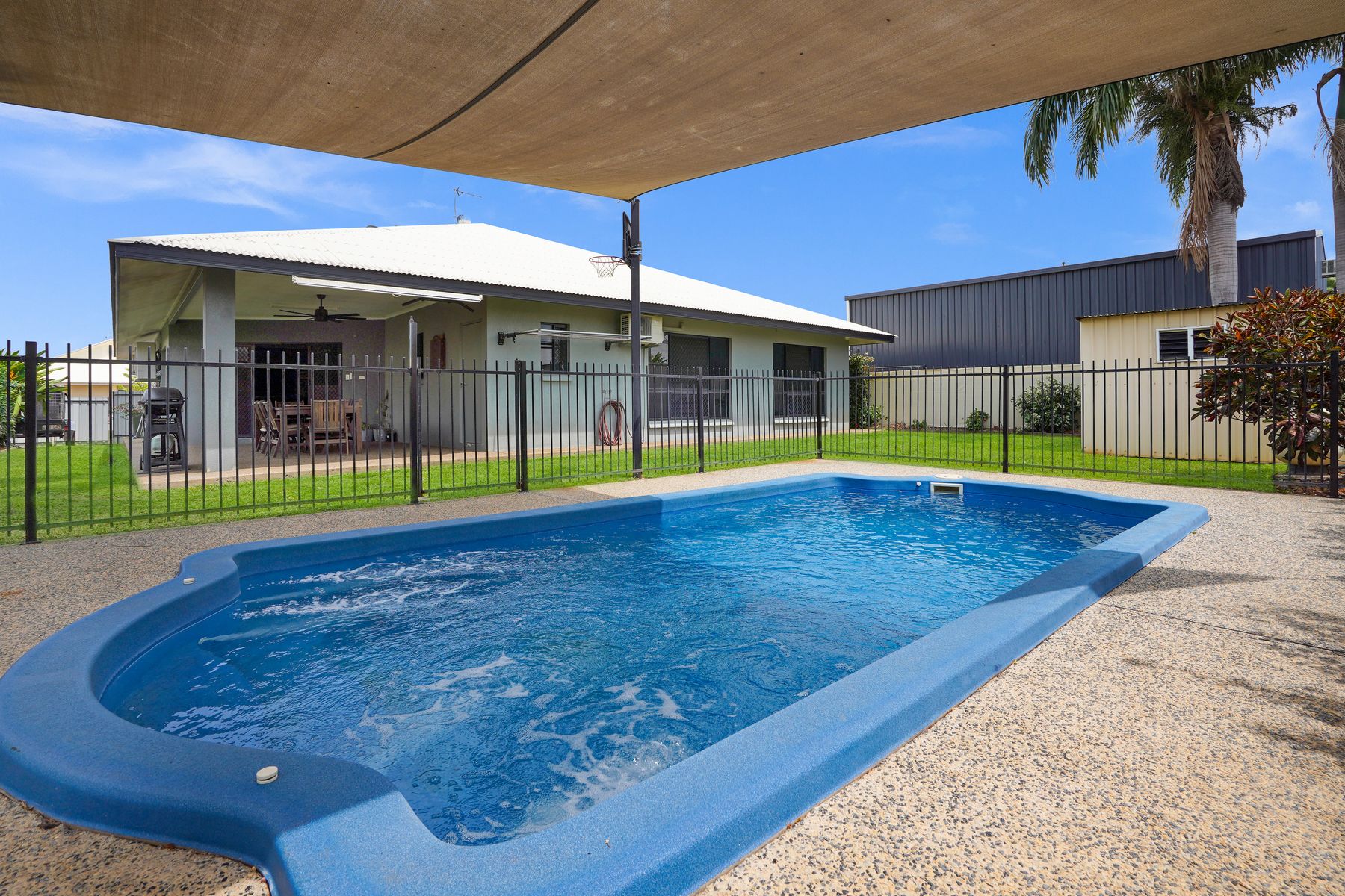 19 Wood Crescent, Rosebery NT 0832, Rosebery - Thumbnail 2
