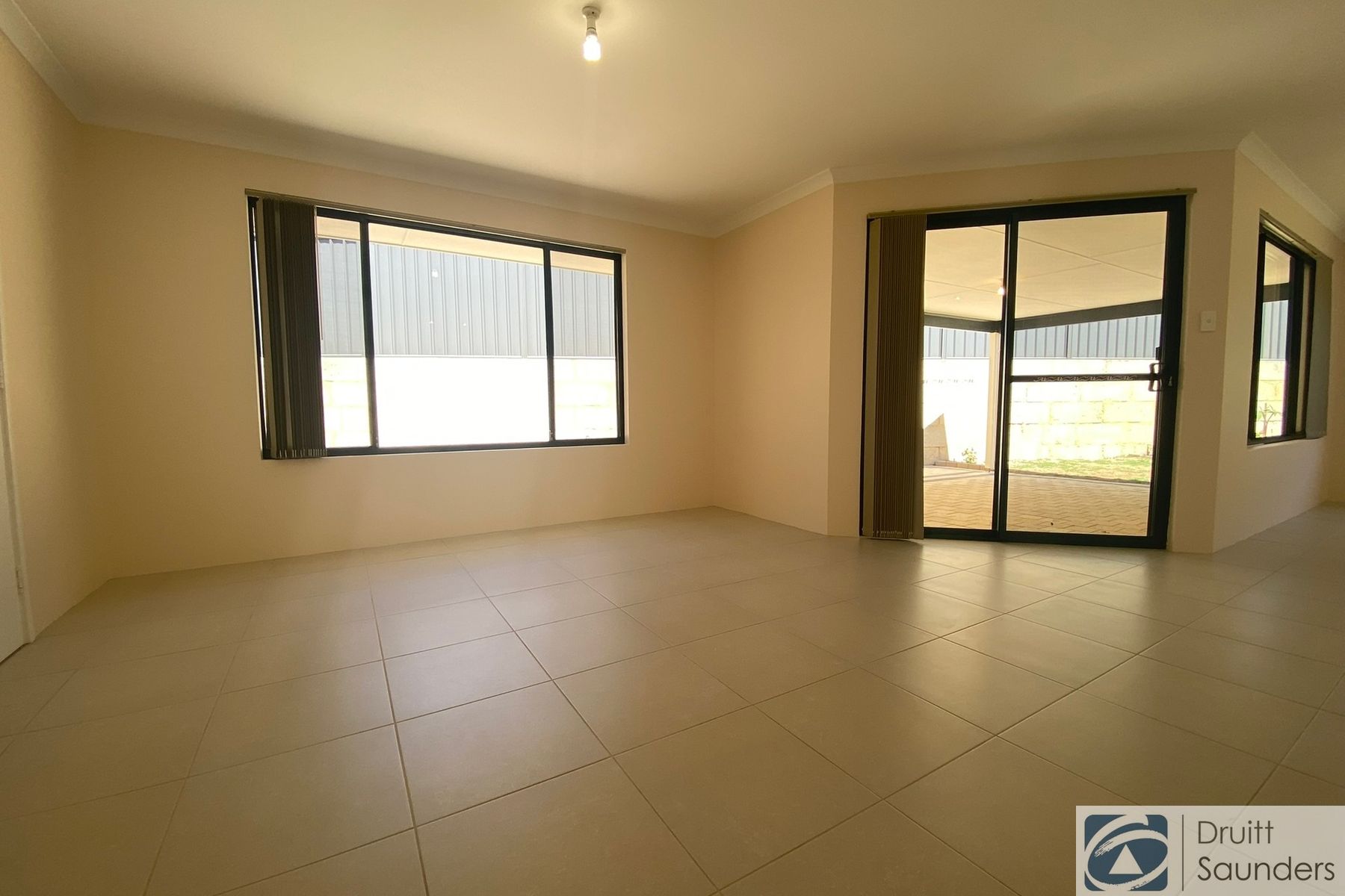 12 Thiele Road, Banksia Grove WA 6031, Banksia Grove - Thumbnail 5
