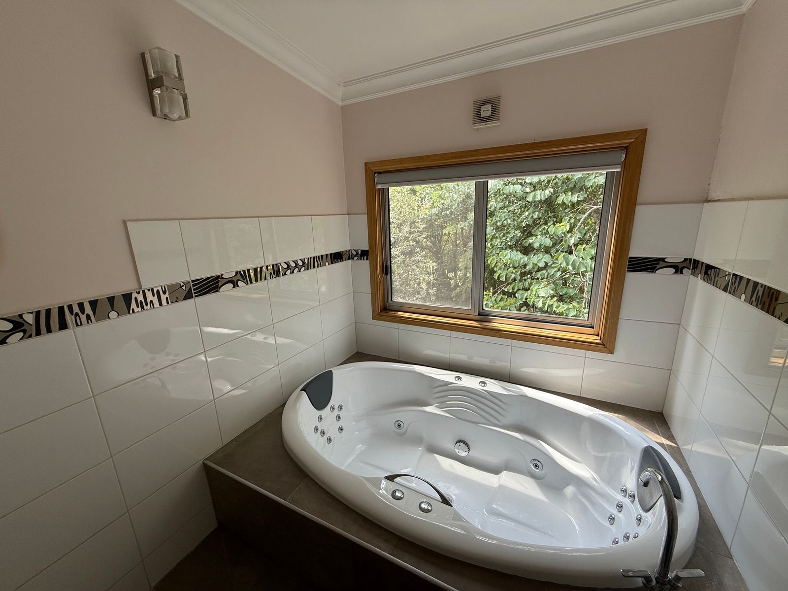 93B Delany Avenue, Bright VIC 3741, Bright - Thumbnail 6