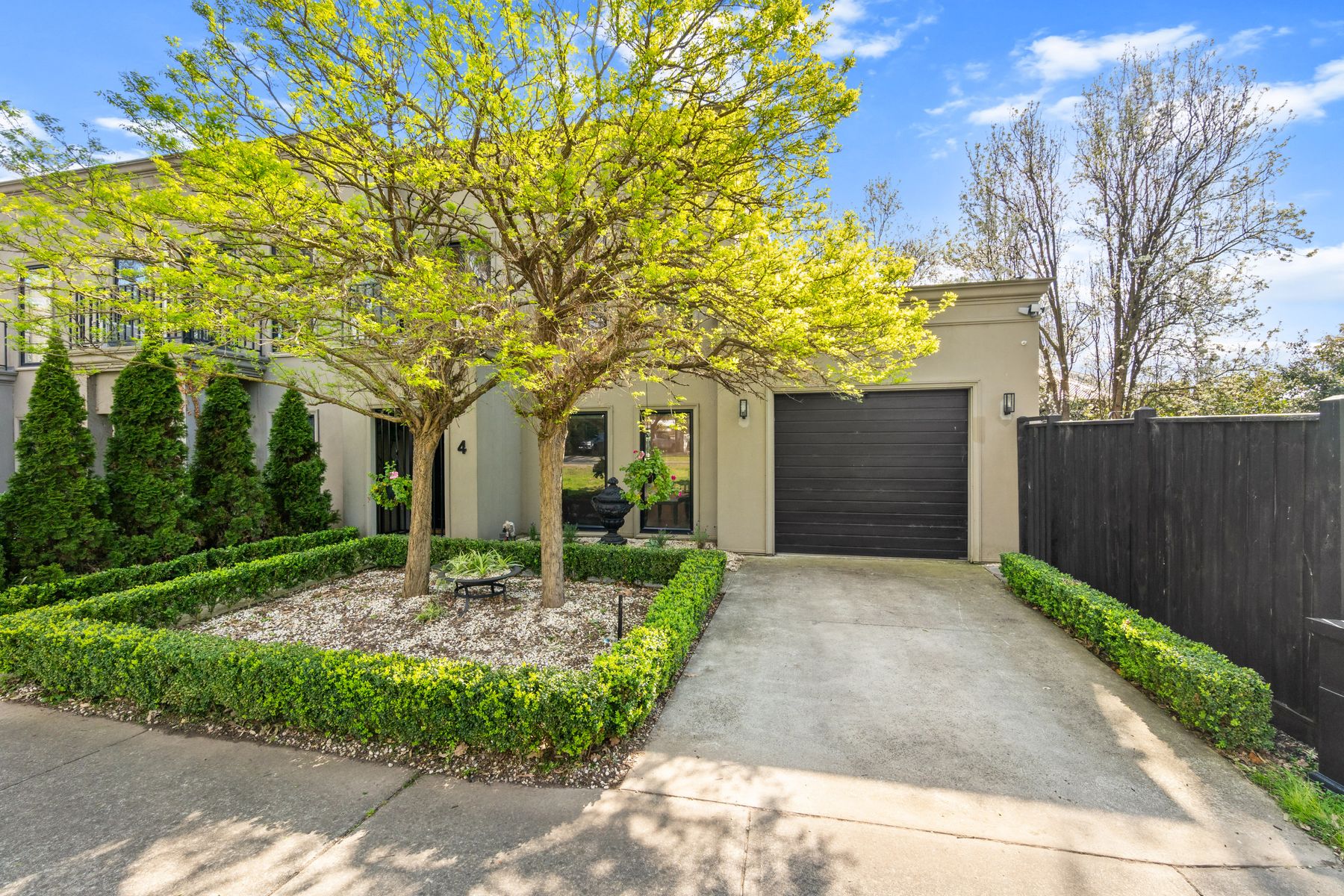 4/1 Hedges Avenue, Traralgon VIC 3844 - Image 1