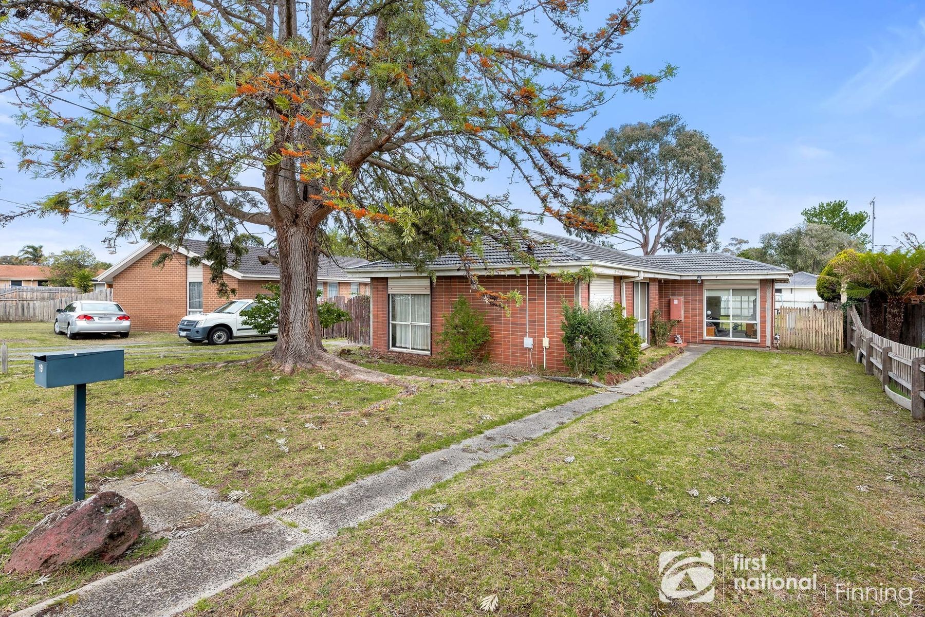19 Fairbairn Road, Cranbourne VIC 3977, Cranbourne - Thumbnail 2