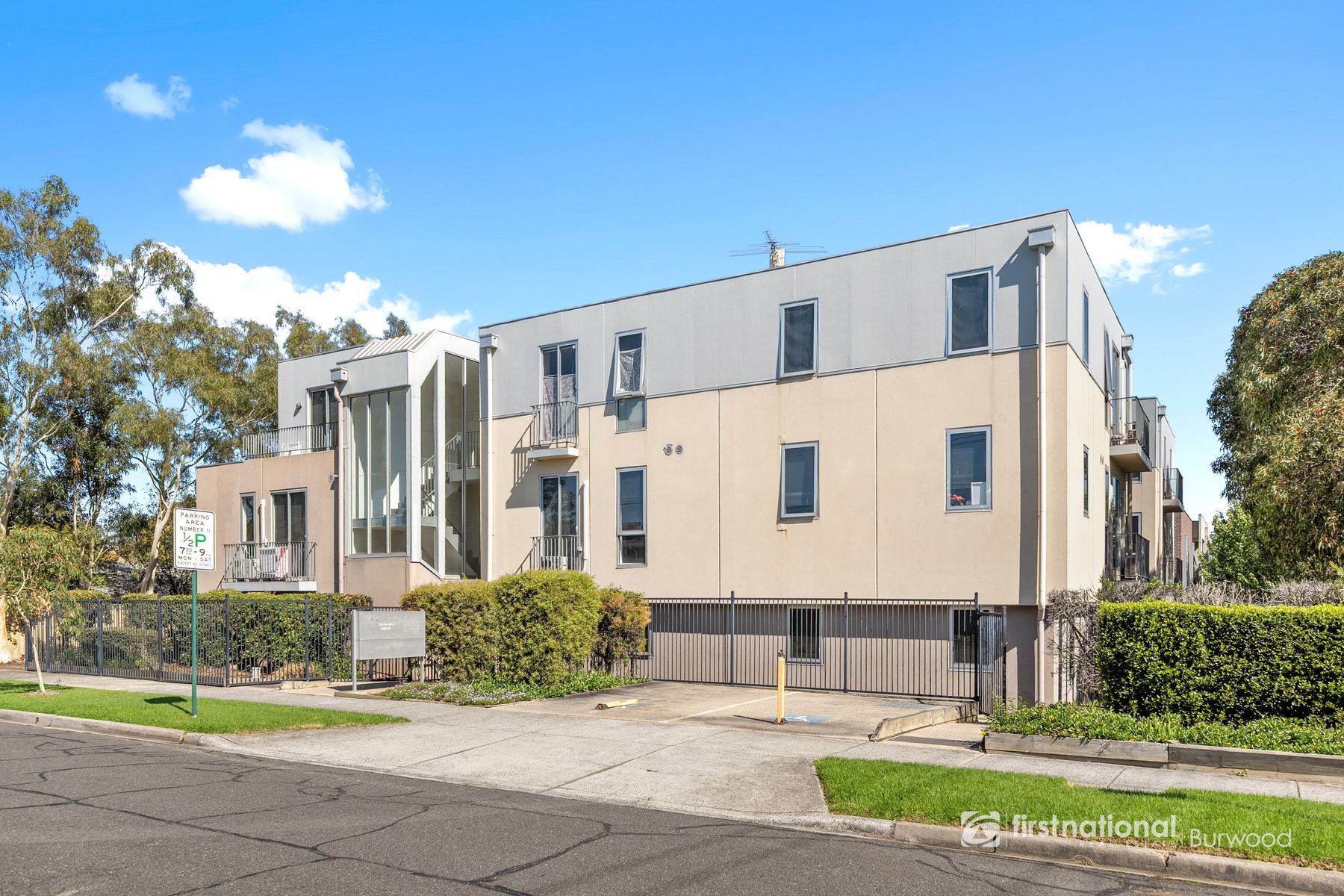 102/310 Burwood Highway, Burwood VIC 3125, Burwood - Thumbnail 2