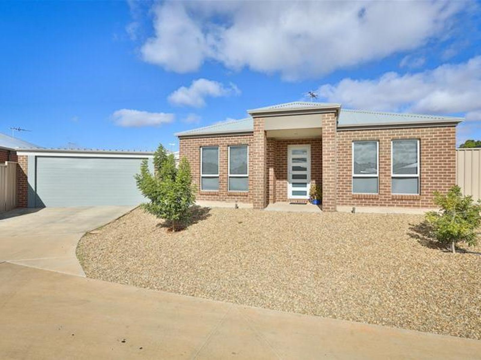 15/1 Betty Krake Drive