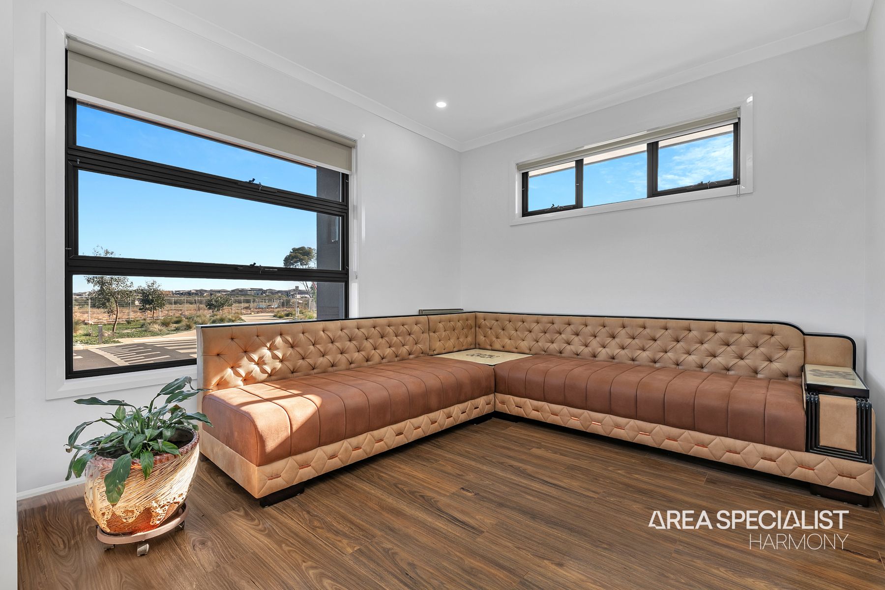 38 Provincial Circuit, Deanside, Deanside - Thumbnail 2