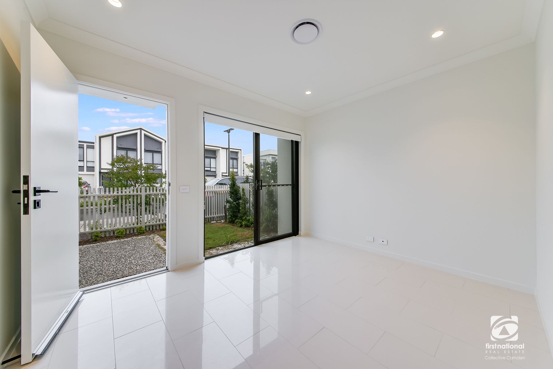 15 Birch Avenue, Mount Annan, NSW 2567, Mount Annan - Thumbnail 4