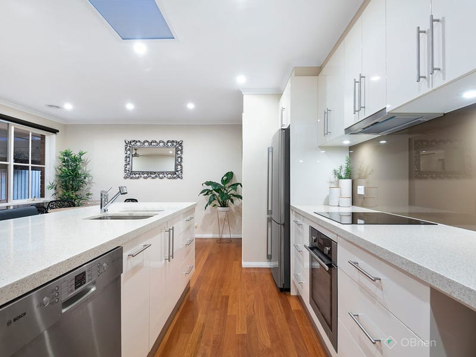 9 Steeple Place, Endeavour Hills, VIC 3802, Endeavour Hills - Thumbnail 2