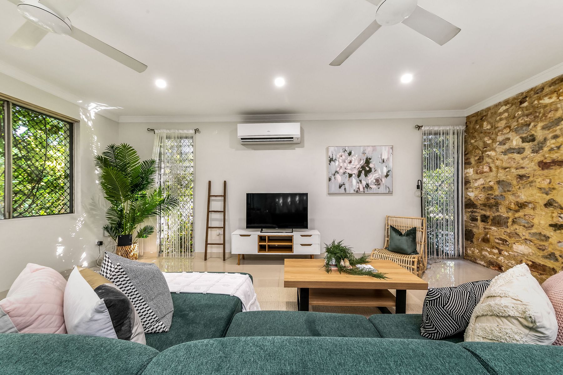 7 Ostermann Street, Coconut Grove NT 0810, Coconut Grove - Thumbnail 4