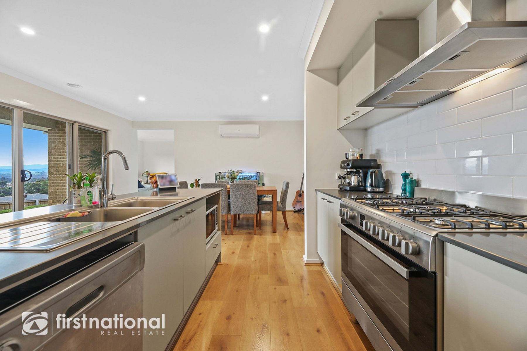 33 Coach Road, Newborough, VIC 3825, Newborough - Thumbnail 2