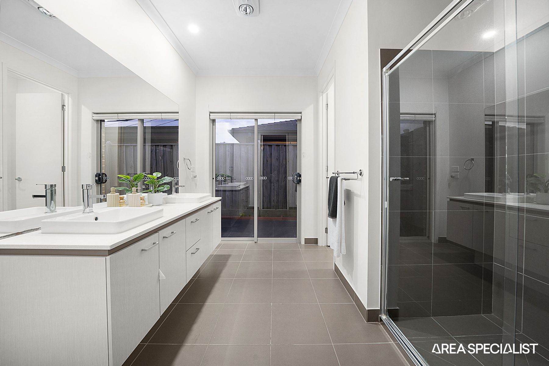 41 Morningside Boulevard, Cranbourne West, VIC 3977, Cranbourne West - Thumbnail 3