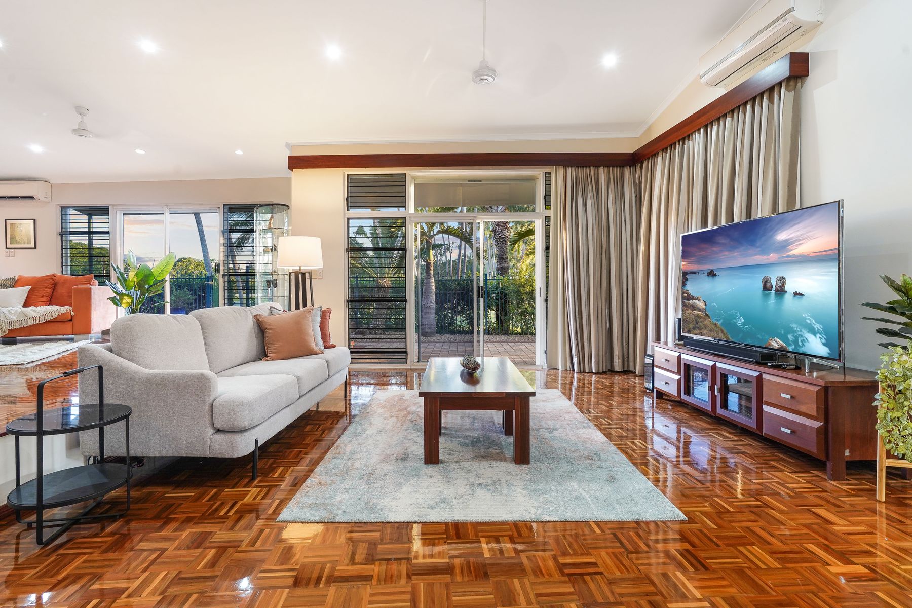 31 Cullen Bay Crescent, Cullen Bay NT 0820, Cullen Bay - Thumbnail 3