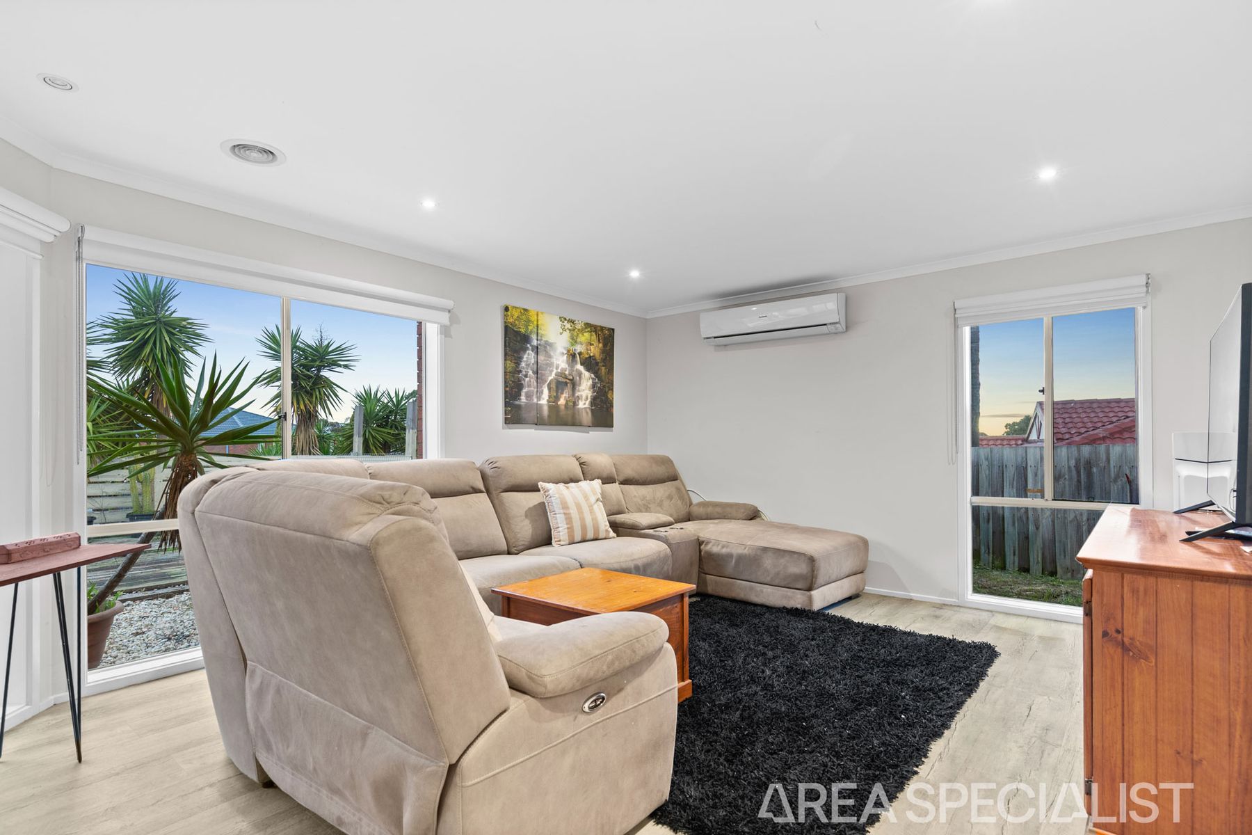 58 Laurel Crescent, Carrum Downs, Carrum Downs - Thumbnail 4