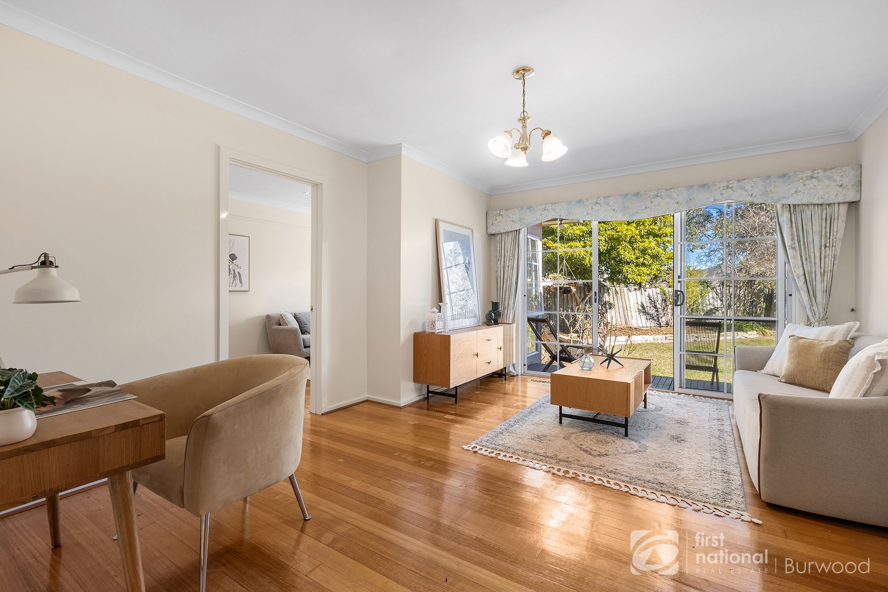 2 Oxley Close, Glen Waverley VIC 3150, Glen Waverley - Thumbnail 3